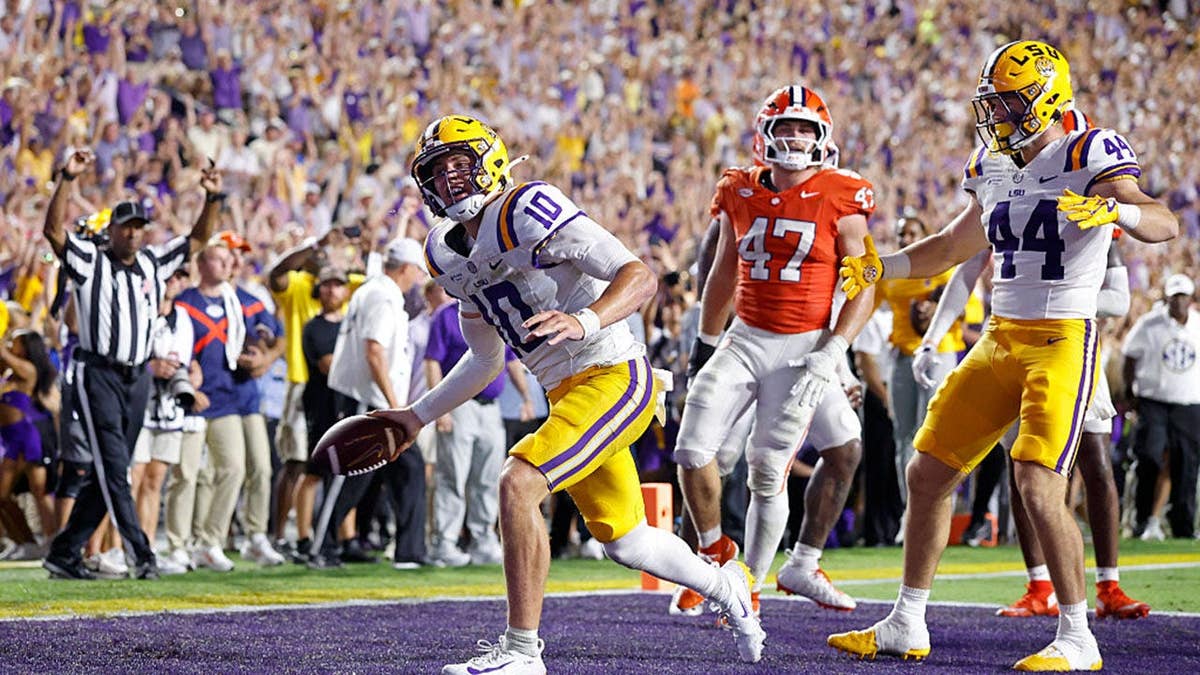 LSU Tigers Dominate Clemson in Lane Kiffin’s Explosive Debut
