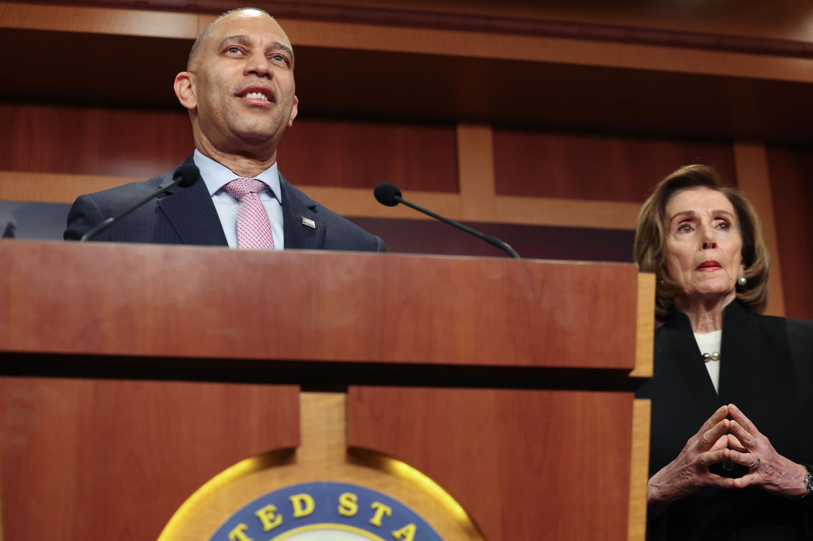 Hakeem Jeffries’ Leadership Challenges Compared to Pelosi