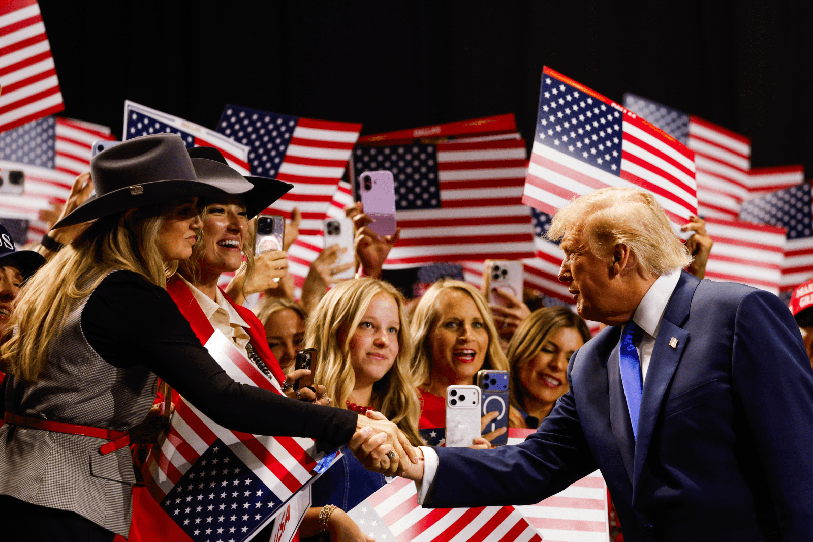 Midwest Approval Drops as Trump Faces Increasing Discontent