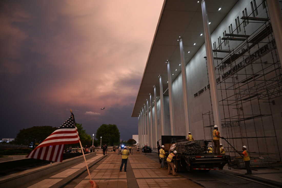 Kennedy Center Faces Bankruptcy Threat Amidst Tensions