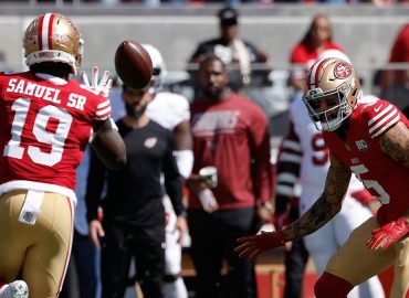 San Francisco 49ers Display Strategic Play Against Arizona Cardinals