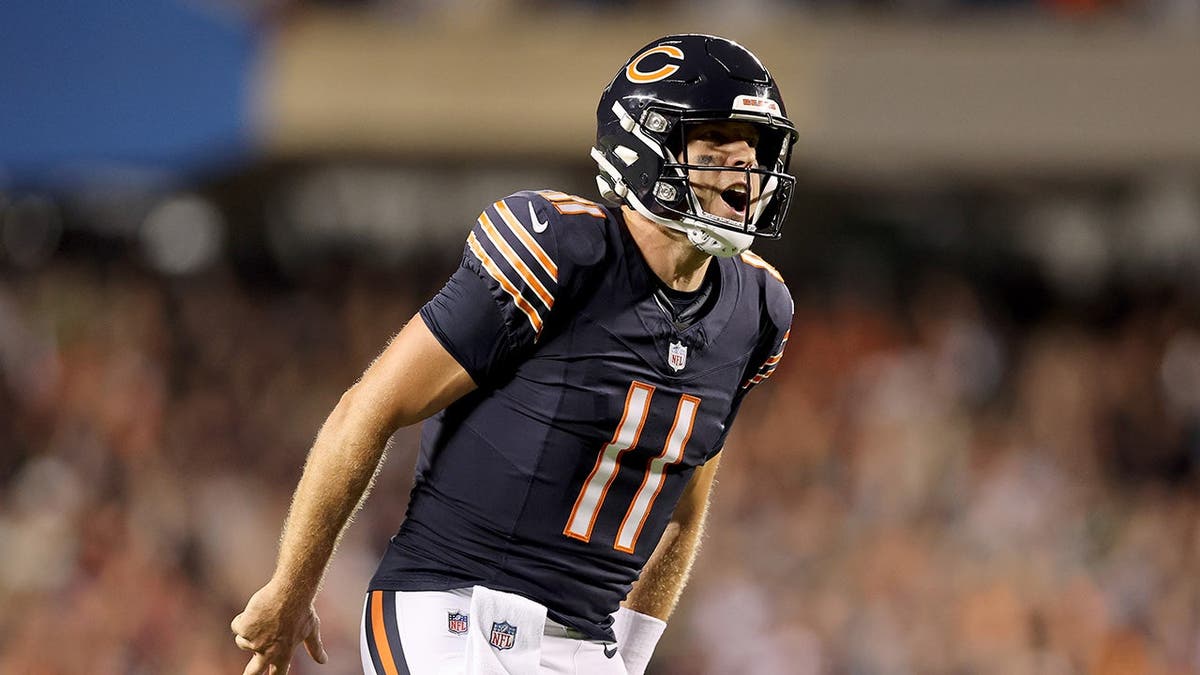 Case Keenum’s Stellar Performance Leads Bears to Victory Over Eagles