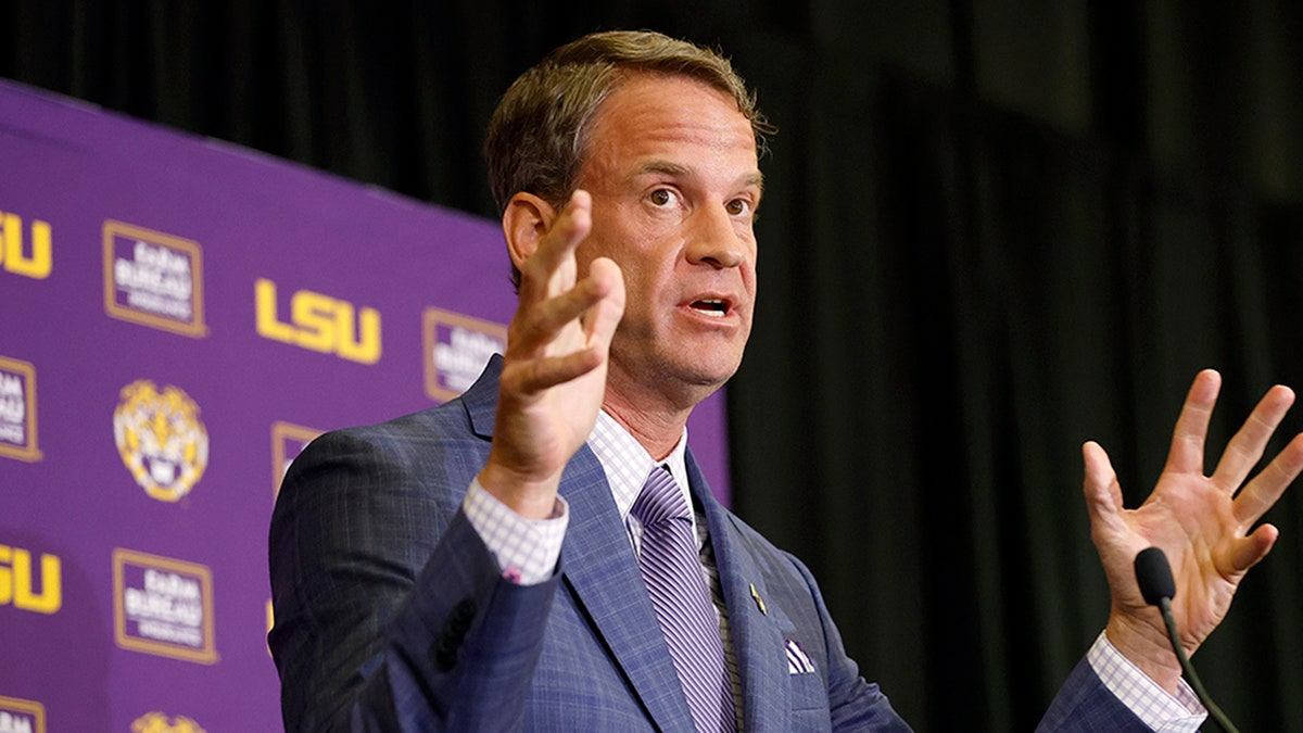Controversy Surrounds College Athletes Returning After NFL Stints