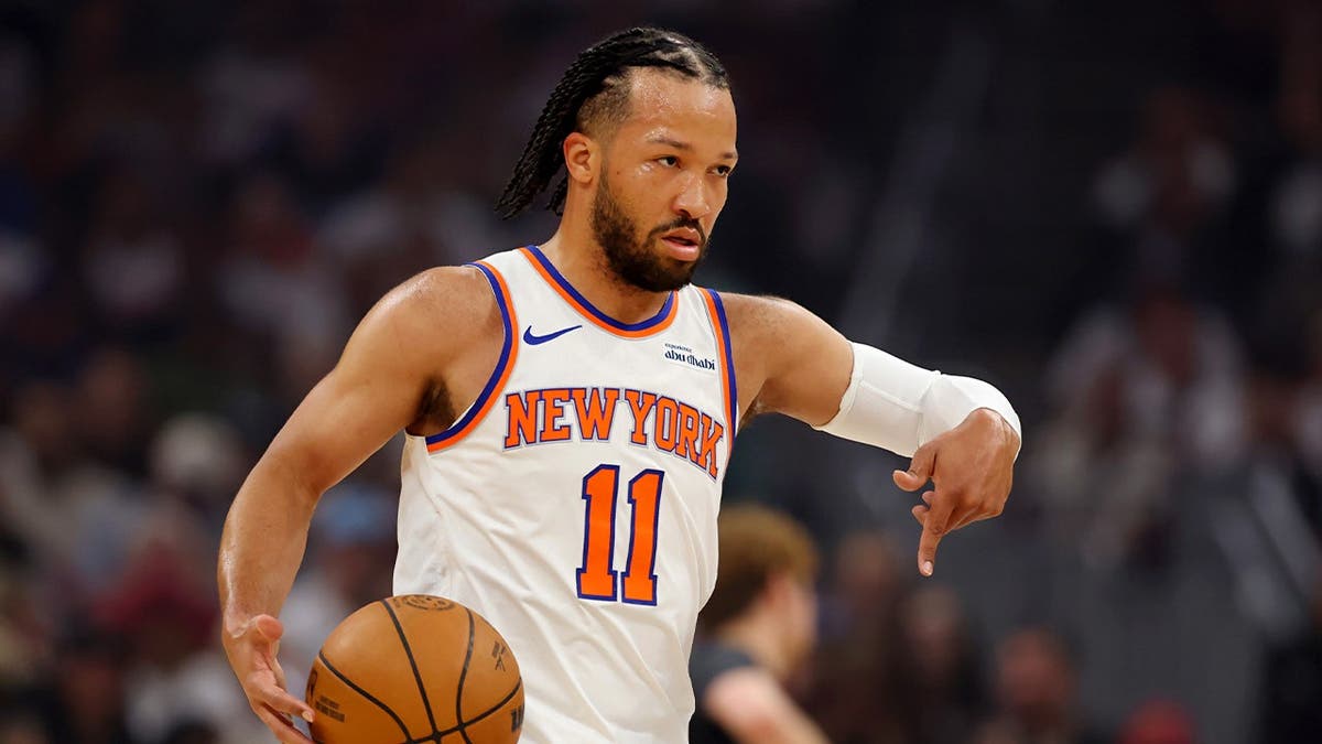 Jalen Brunson to Host Season Premiere of SNL