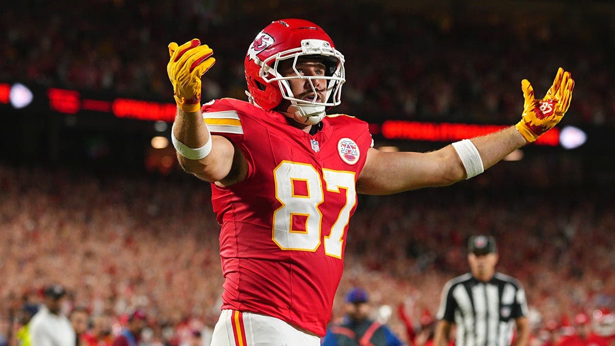 Travis Kelce’s First Touchdown of the Season Highlights Chiefs Win