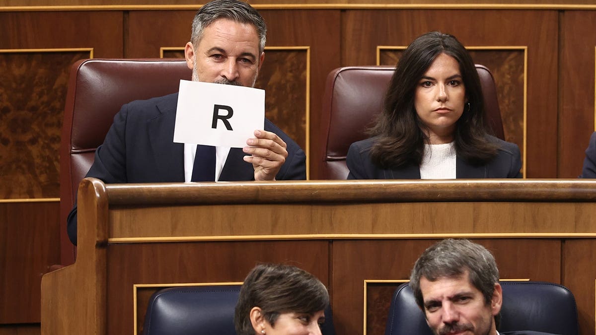 Spanish PM Criticized Over Migrant Crisis