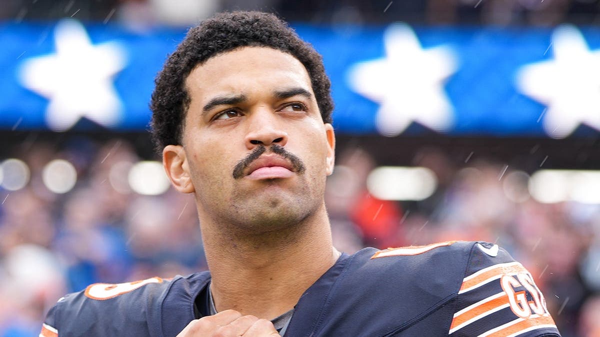 Caleb Williams’ Injury Stirs Reactions Among Chicago Bears Fans
