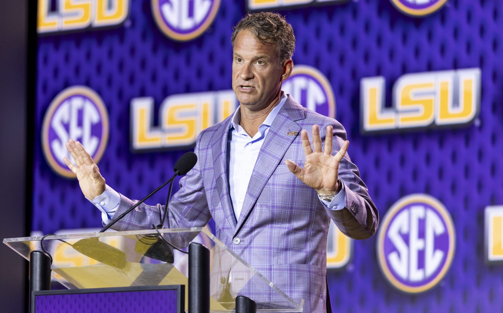 Controversy Surrounds Lane Kiffin’s Recruitment Tactics at LSU