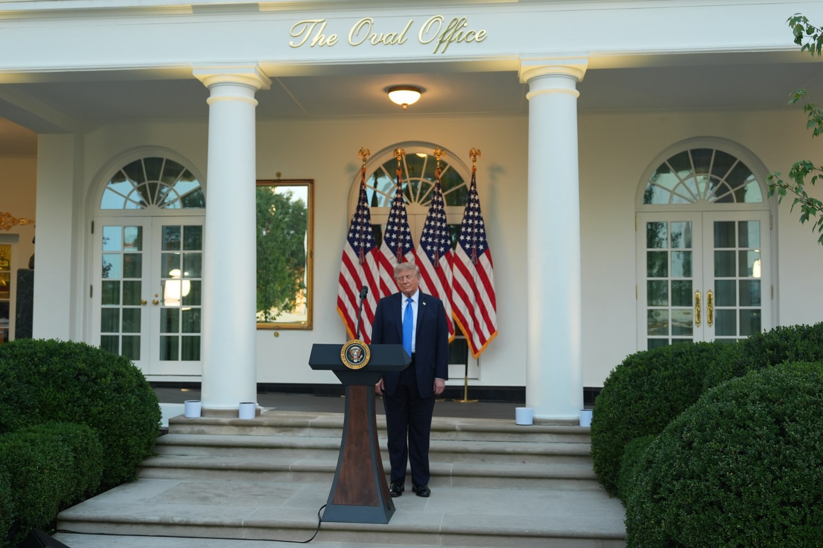 Trump Plans Extensive Campaigning for GOP in 2026 Midterms