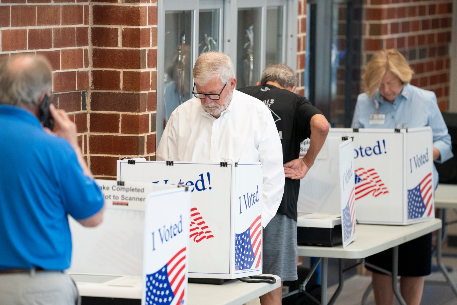 Republicans Face Challenges as Democrats Gain Party Identification Advantage