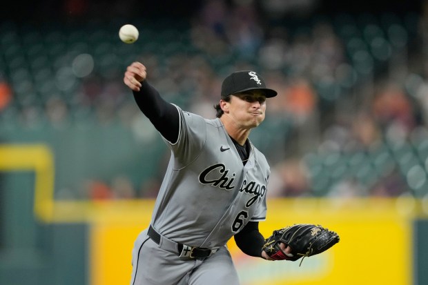White Sox Fall to Astros Despite Missed Opportunities