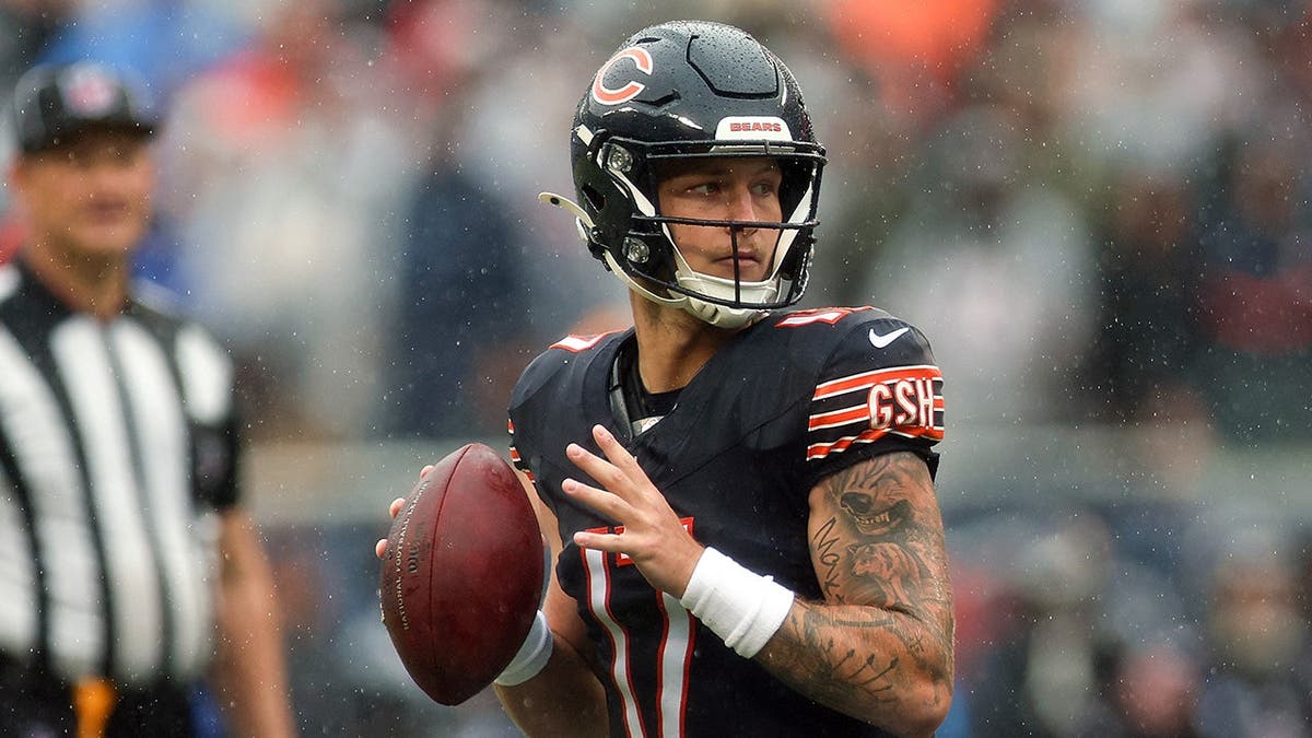 Chicago Bears Quarterback Situation Ahead of Game Against Eagles