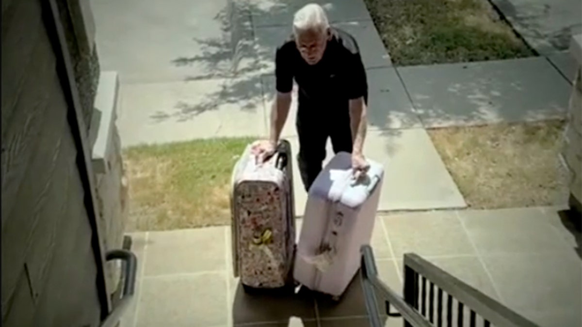 Elderly Delivery Driver’s Story Sparks Massive Support