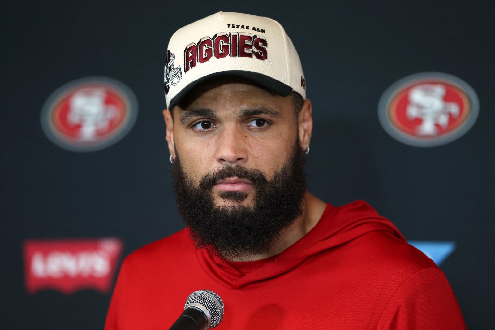 49ers Dominate Rams in Australia: Travel Plans Questioned