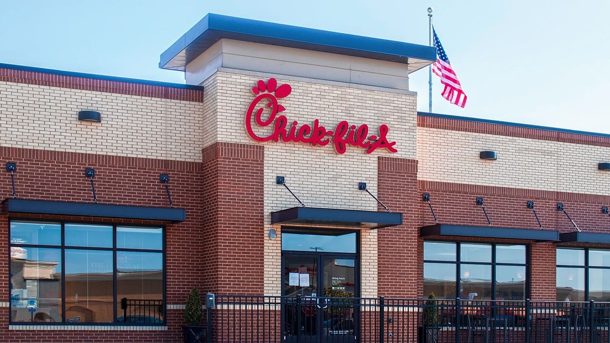 Understanding Chick-fil-A’s Franchise Model: Insights from a Successful Operator