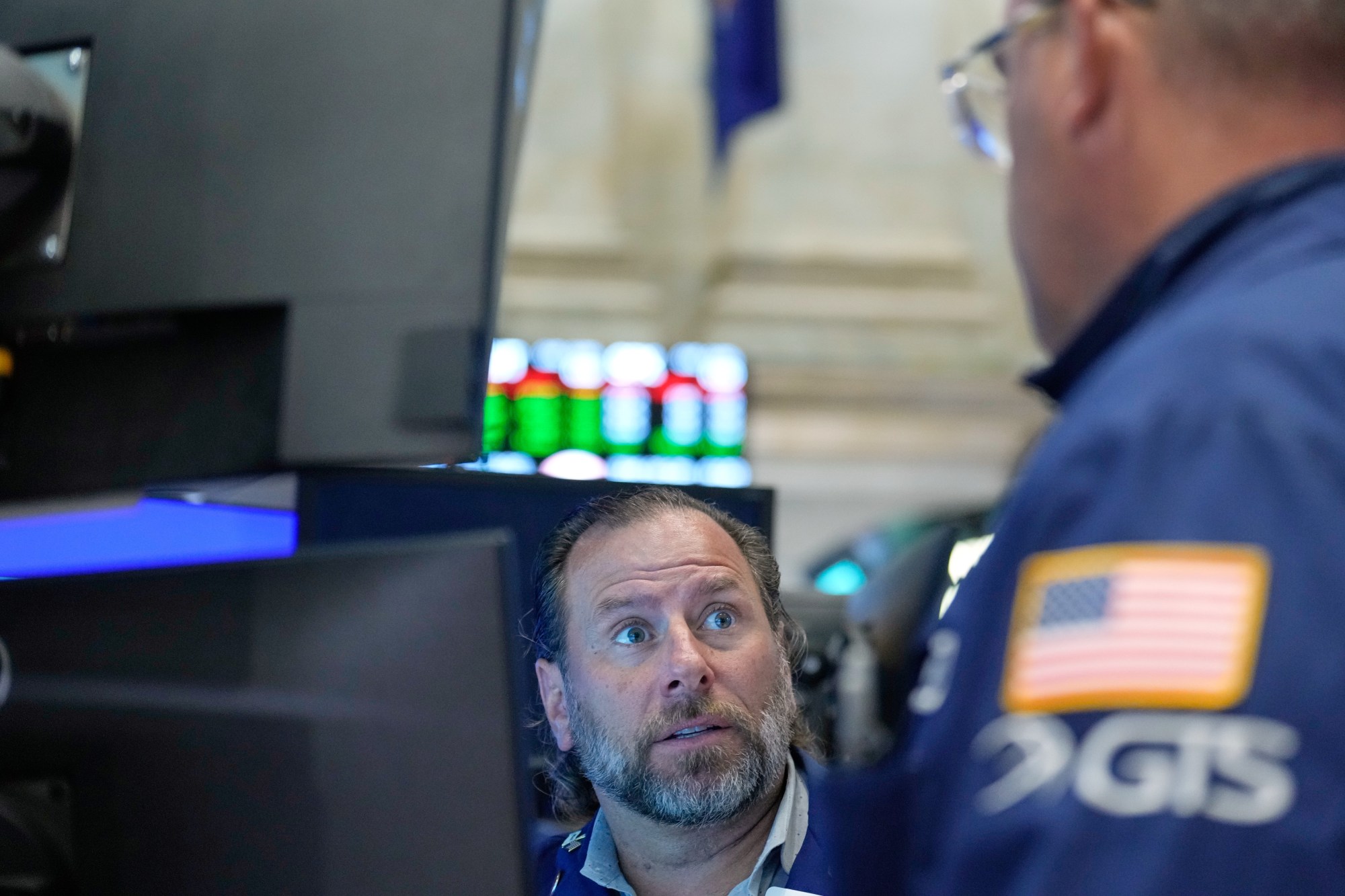 Wall Street Gains as Oil Prices Cool and Stocks Respond