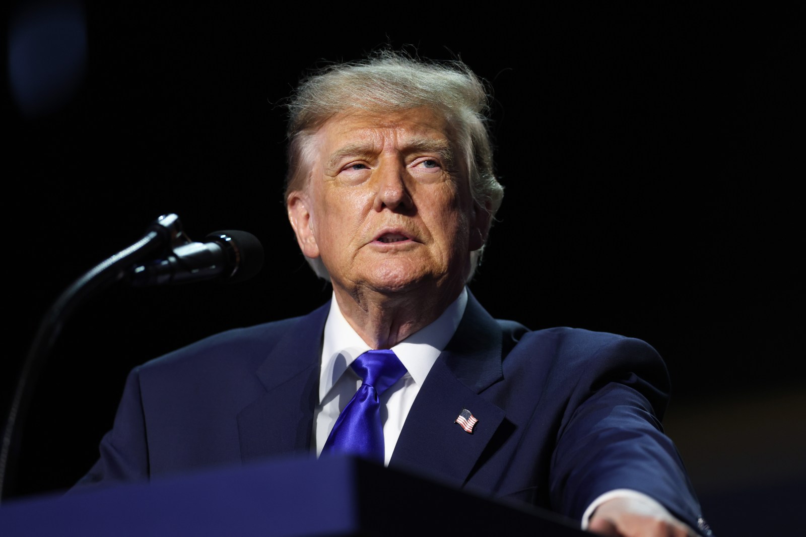 Debate Over Trump’s Taxpayer-Funded Ads Ahead of Midterms