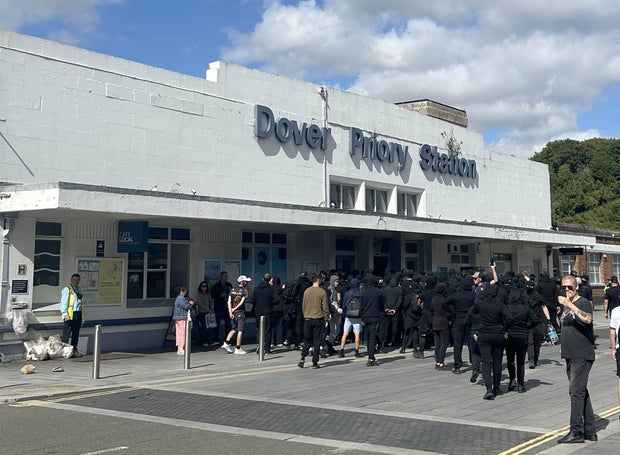 Massive Protests Halt Traffic at Port of Dover Amid Anti-Migrant Demonstrations