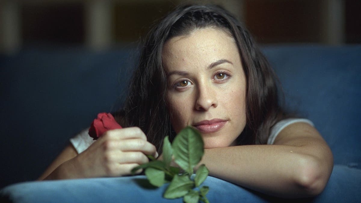 Alanis Morissette Reflects on Challenges After ‘Jagged Little Pill’