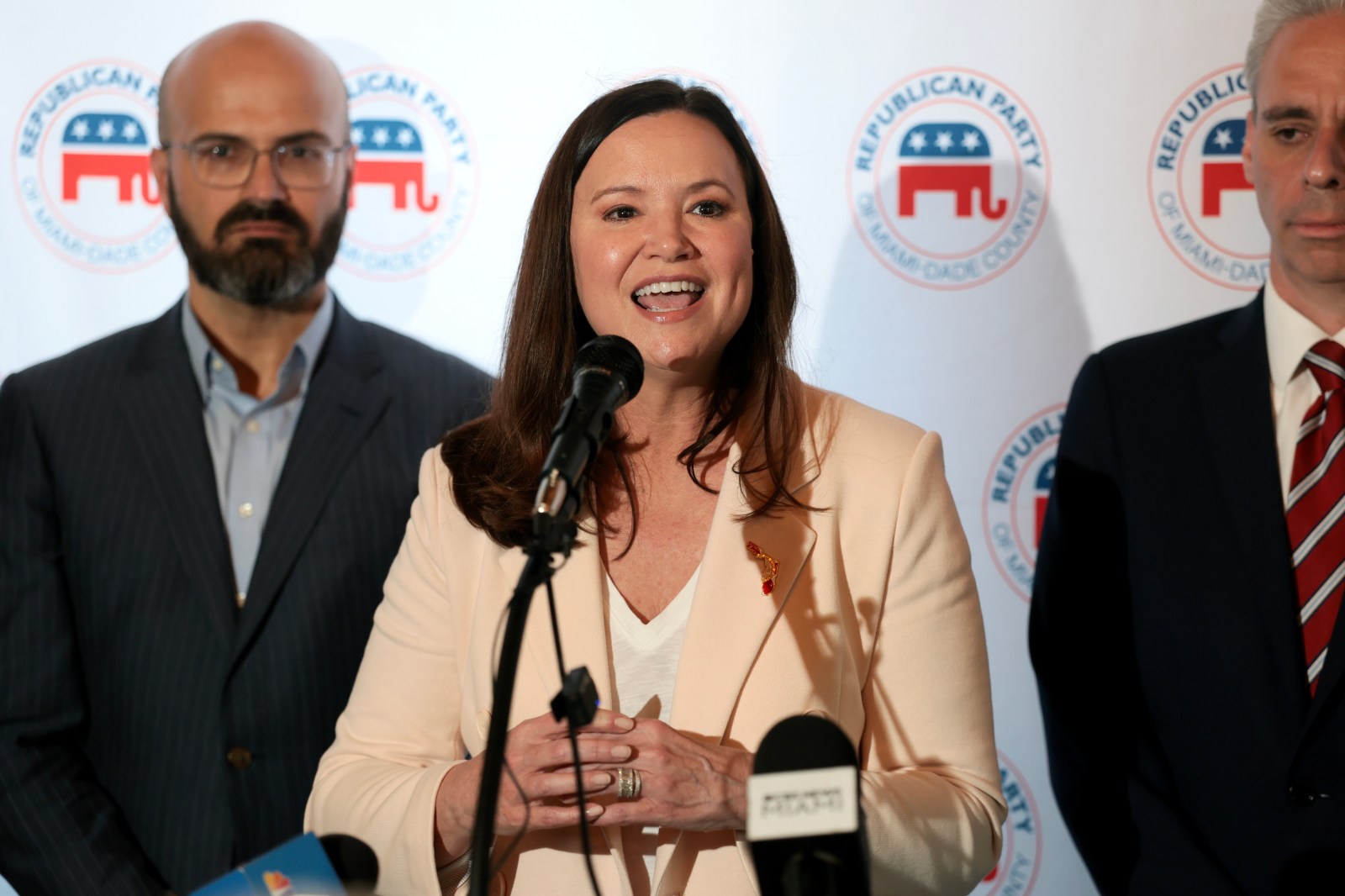 Senate Election in Florida: A Tight Race Between Moody and Nixon