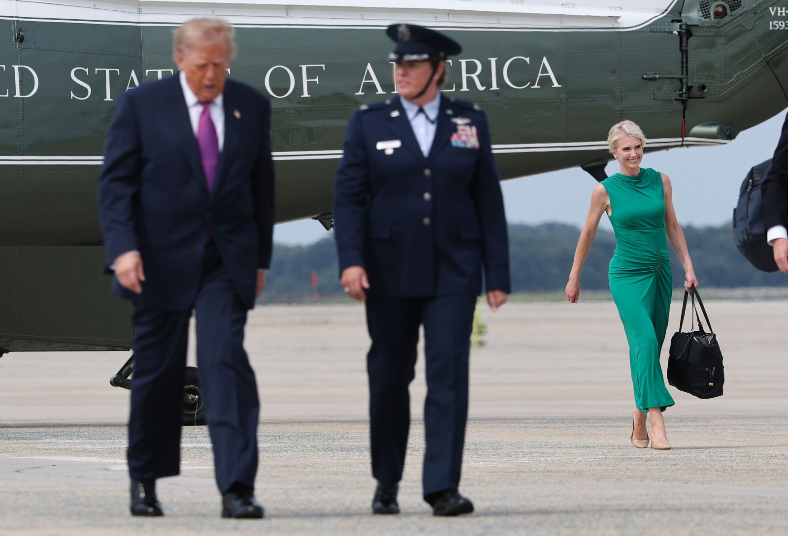 White House Defends Trump’s Holiday Gift to Aides