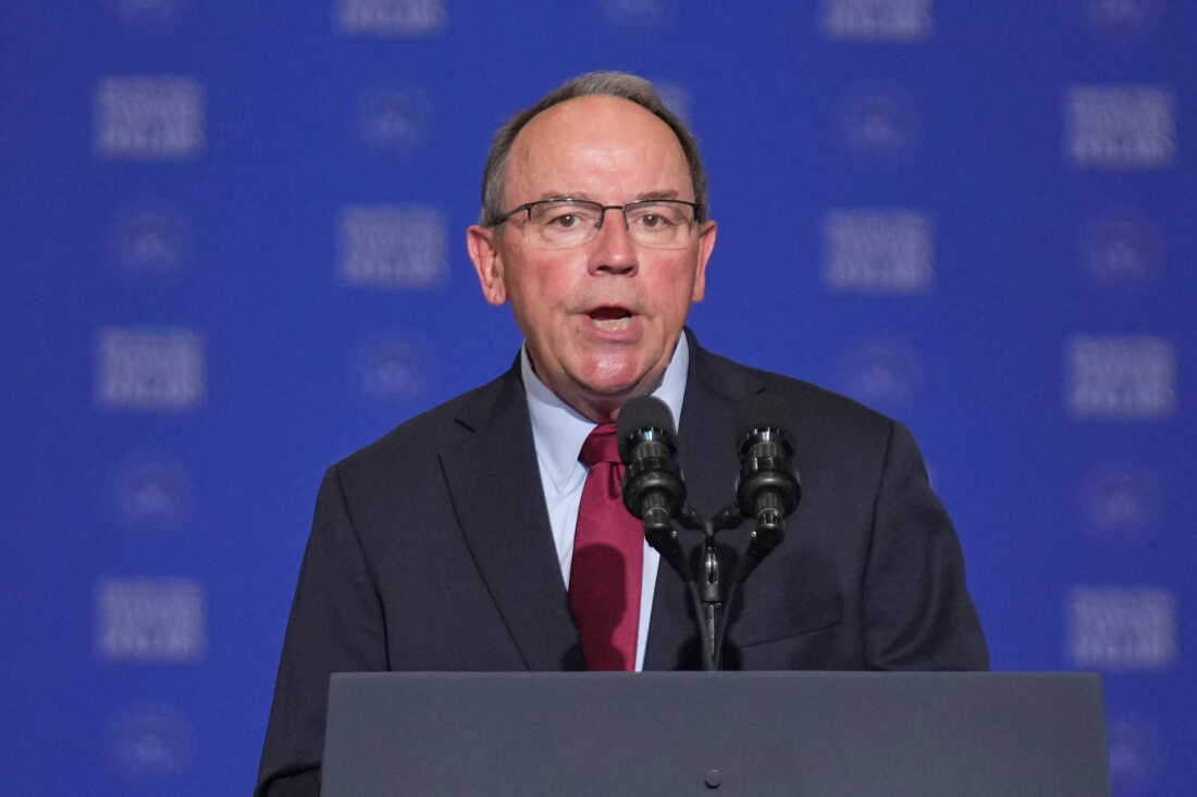 Wisconsin Congressman Rescued After Plane’s Emergency Lake Landing