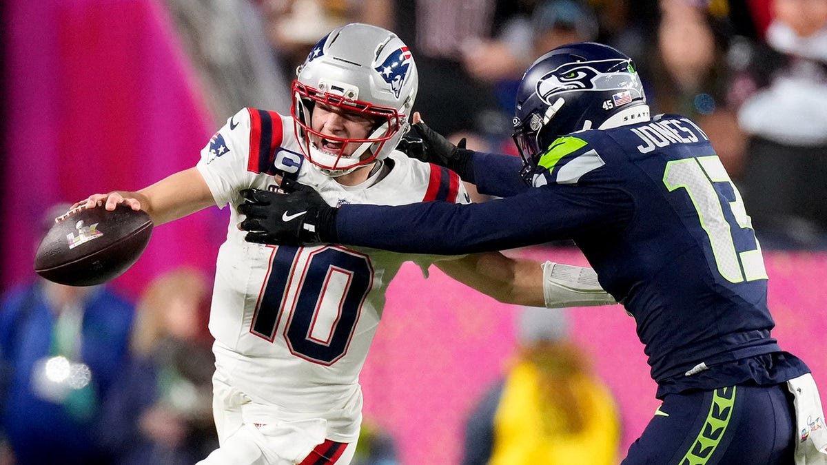 Lawmakers Examine NFL Streaming Costs Amid Viewer Concerns