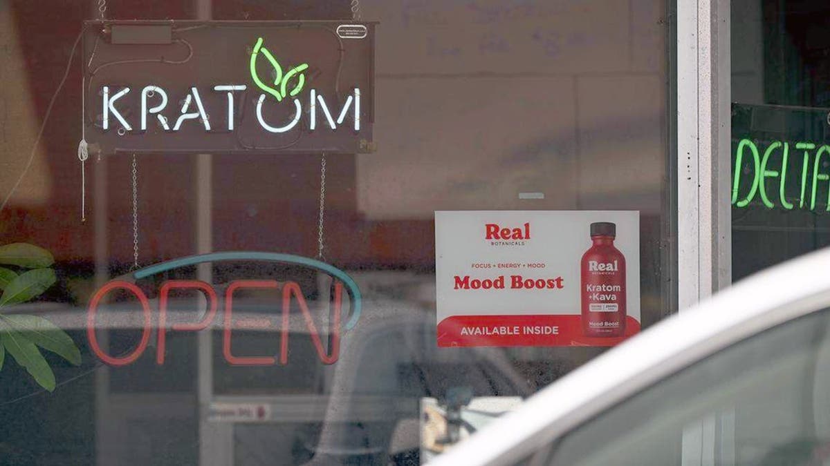 Concerns Grow Over Health Risks of Kratom Following Student Deaths