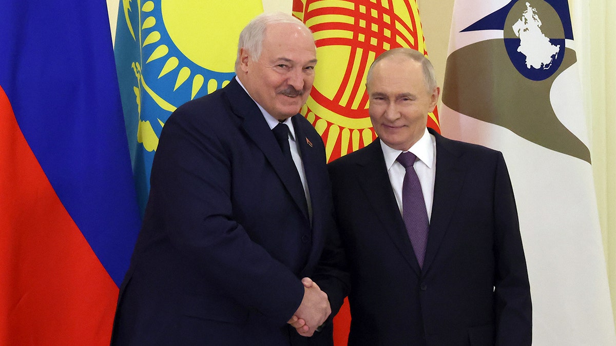 Lukashenko and Putin’s Banter Highlights Their Tight Alliance