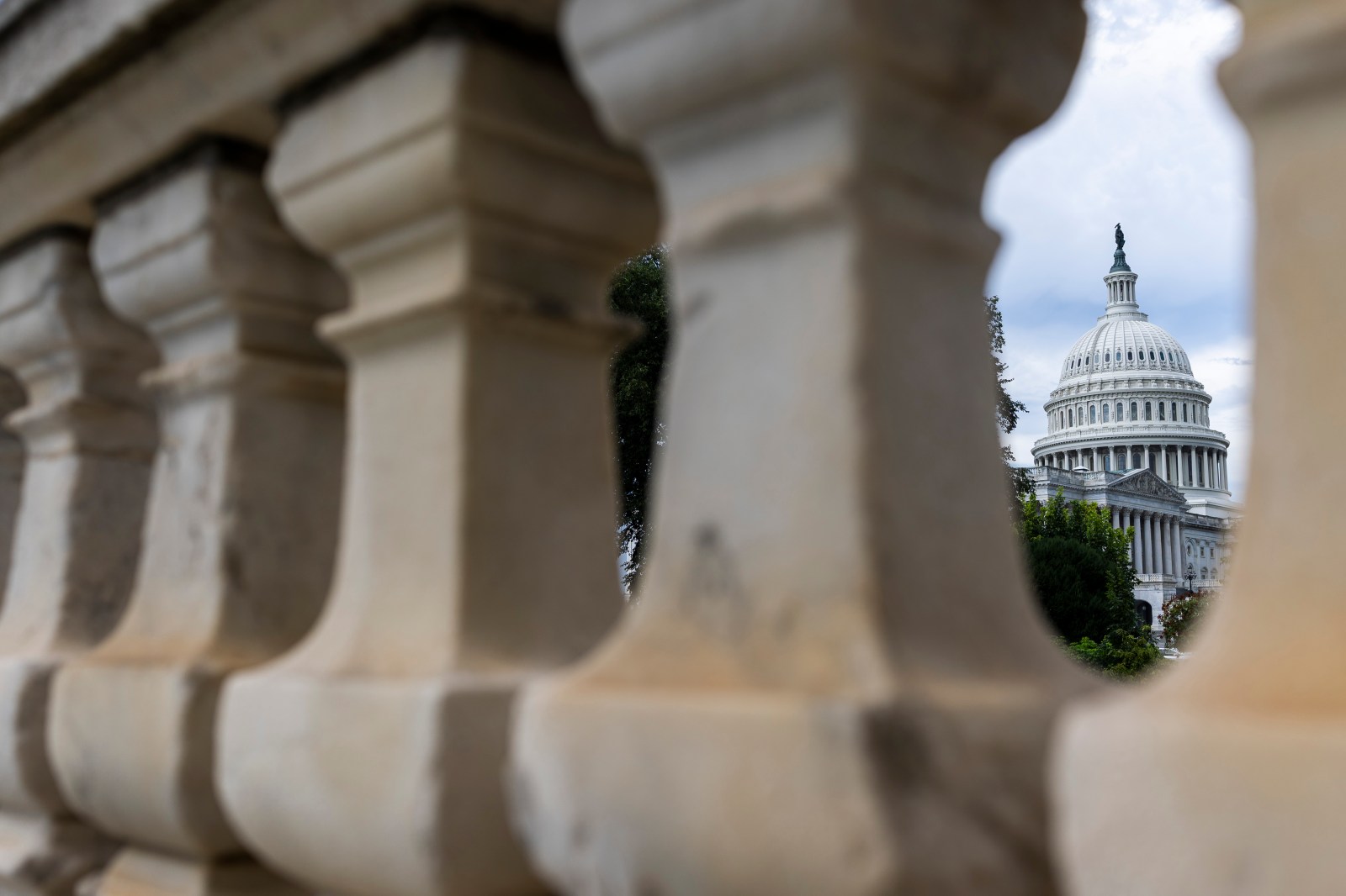 House Democrats and Republicans Vote to Restrict Federal Aid Over Israel Boycotts