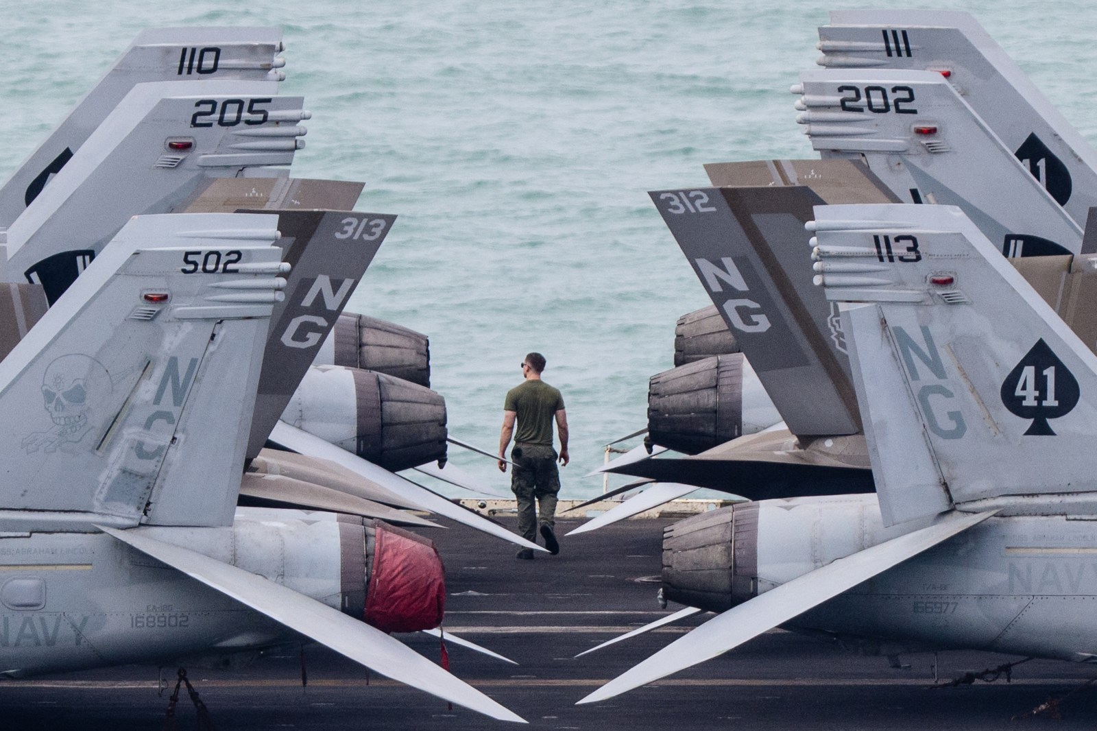USS Abraham Lincoln Faces Extended Deployment Before Returning to U.S.