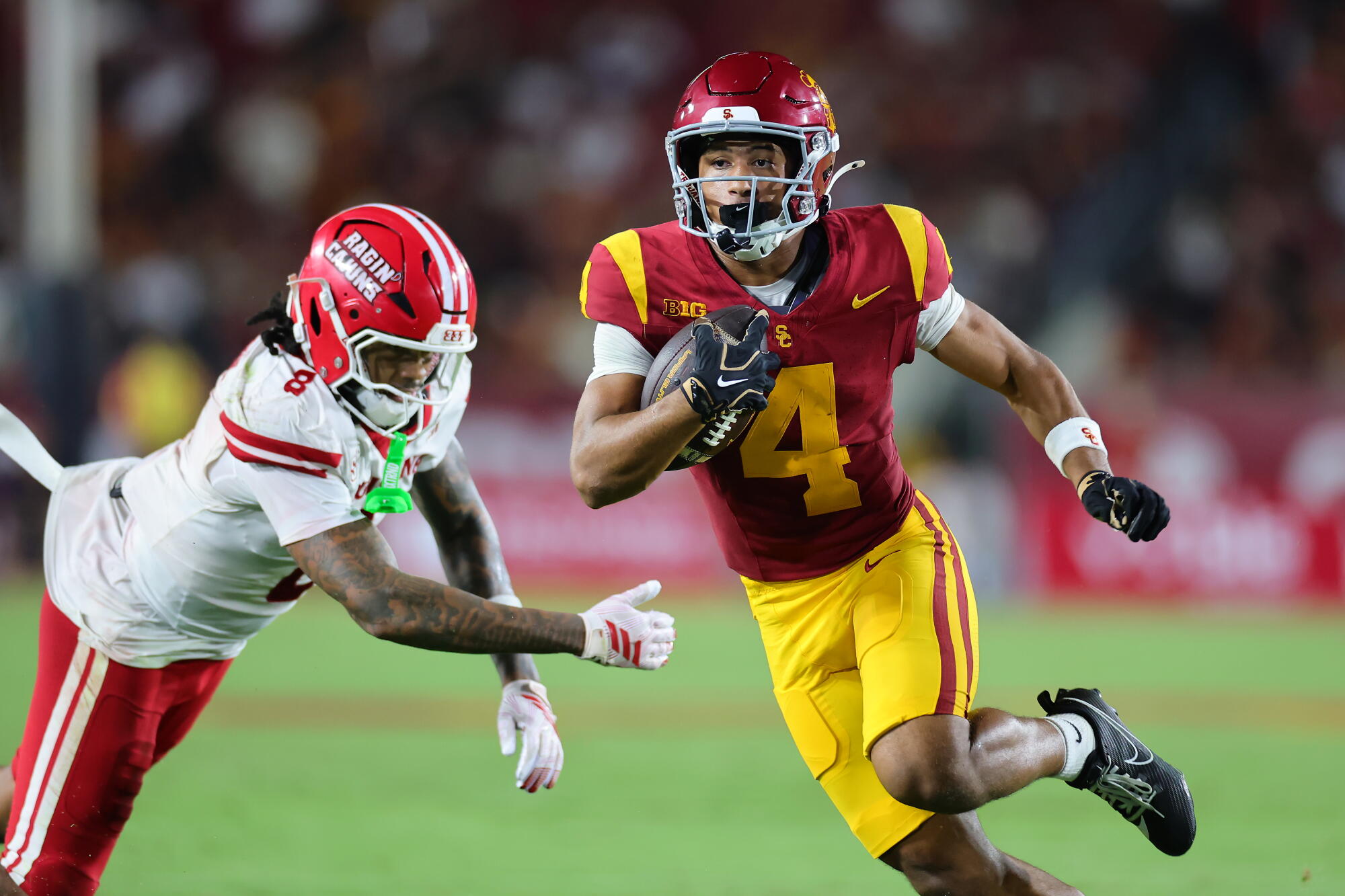 USC’s Triumph: Mosley Shines as Trojans Secure 10th Straight Home Victory