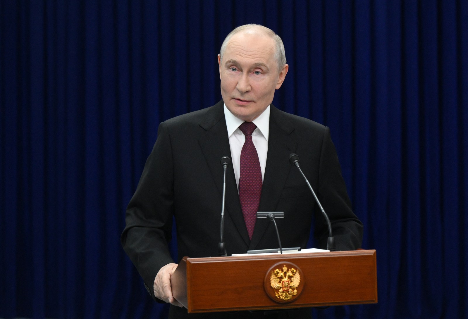 Tensions Rise as Putin and Zelensky Exchange Accusations Over Airspace and Drone Strikes