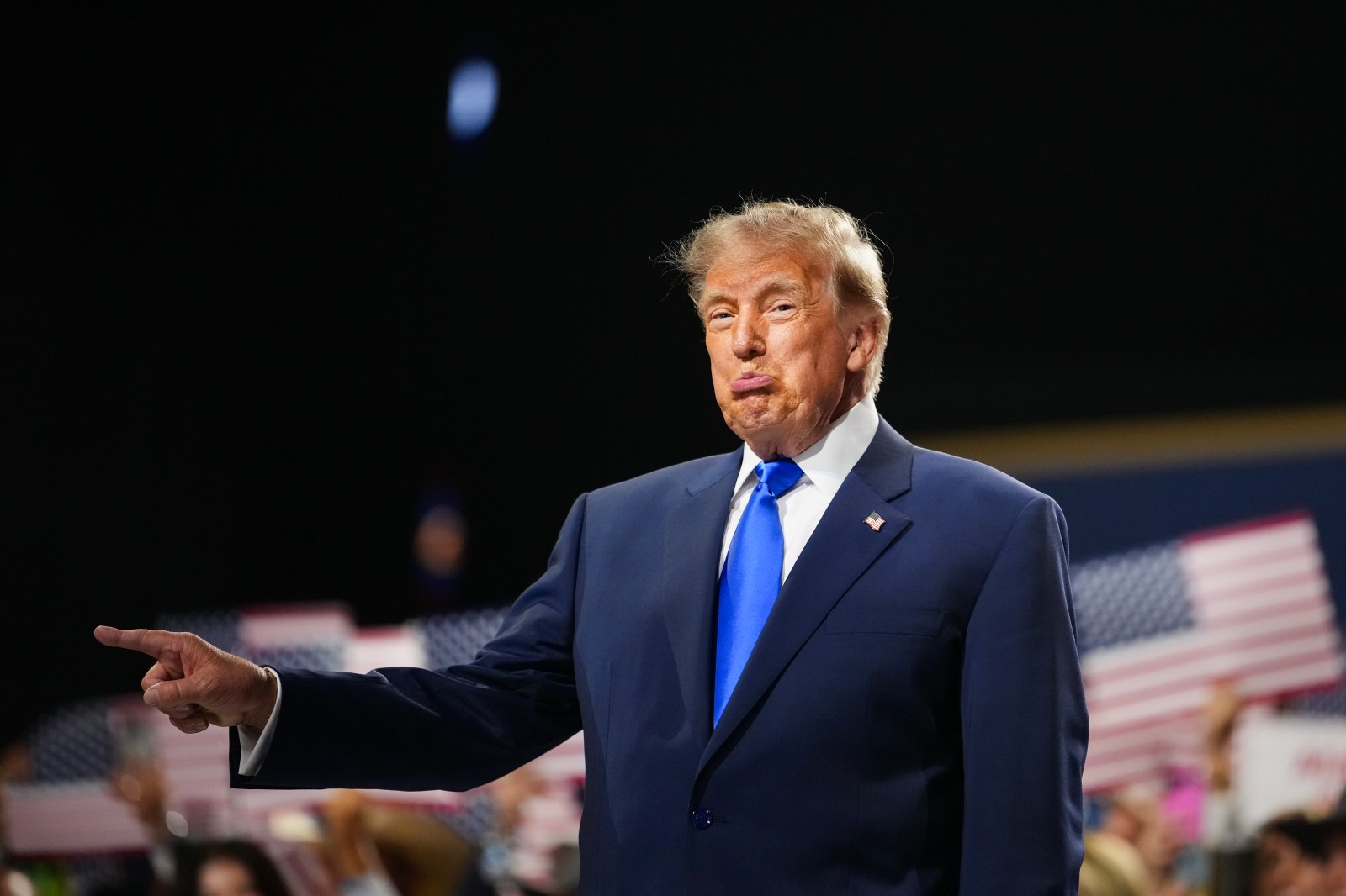 Trump Faces Low Approval Ratings Among Women on Economy