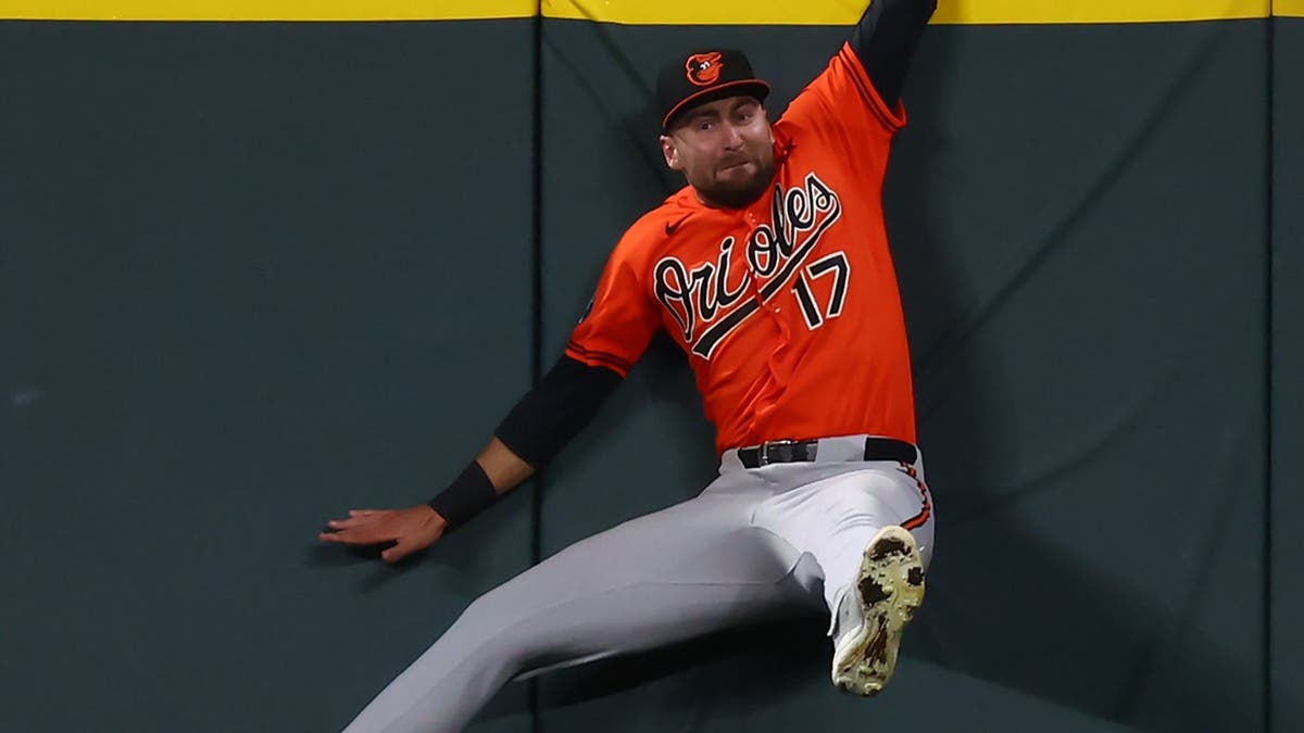 Colton Cowser’s Game-Saving Catch Boosts Orioles’ Playoff Hopes