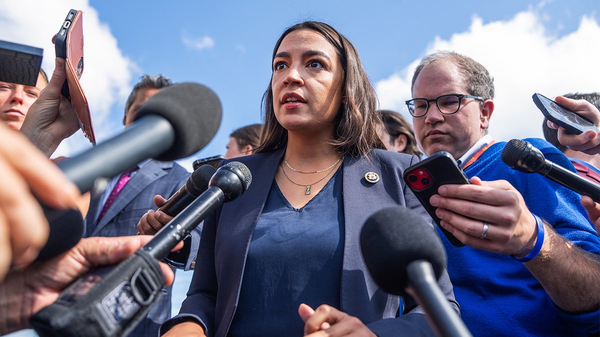 Controversy Surrounds AOC’s Remarks on Southern Accent and Black Hanging Deaths