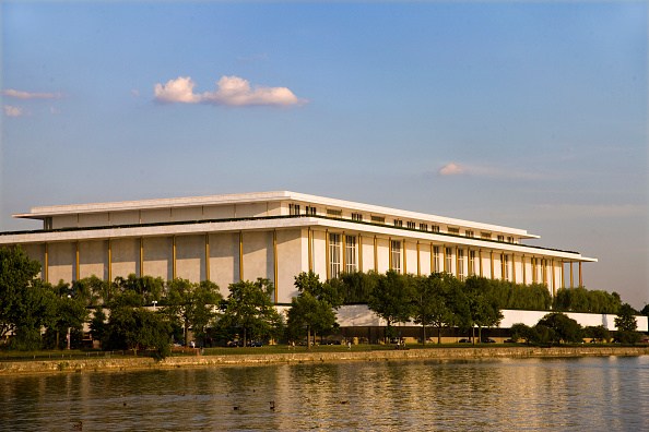 Controversy Surrounding Removal of Willow Trees at Kennedy Center
