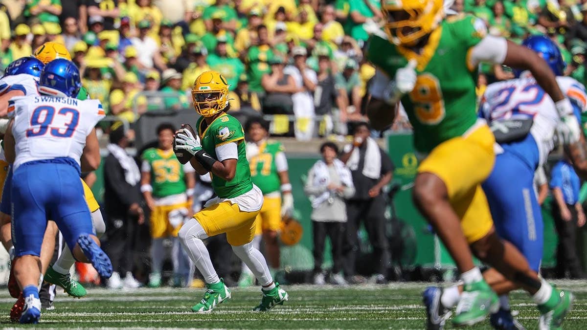 Oregon Ducks Secure Victory in Season Opener Against Boise State