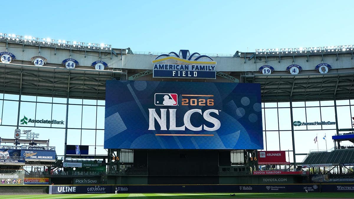 Brewers Make a Stand Against Dodgers in NLCS Game 1