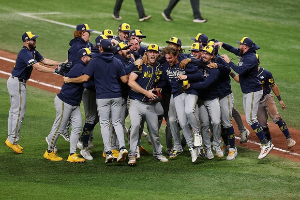 Milwaukee Brewers Clinch First World Series Title