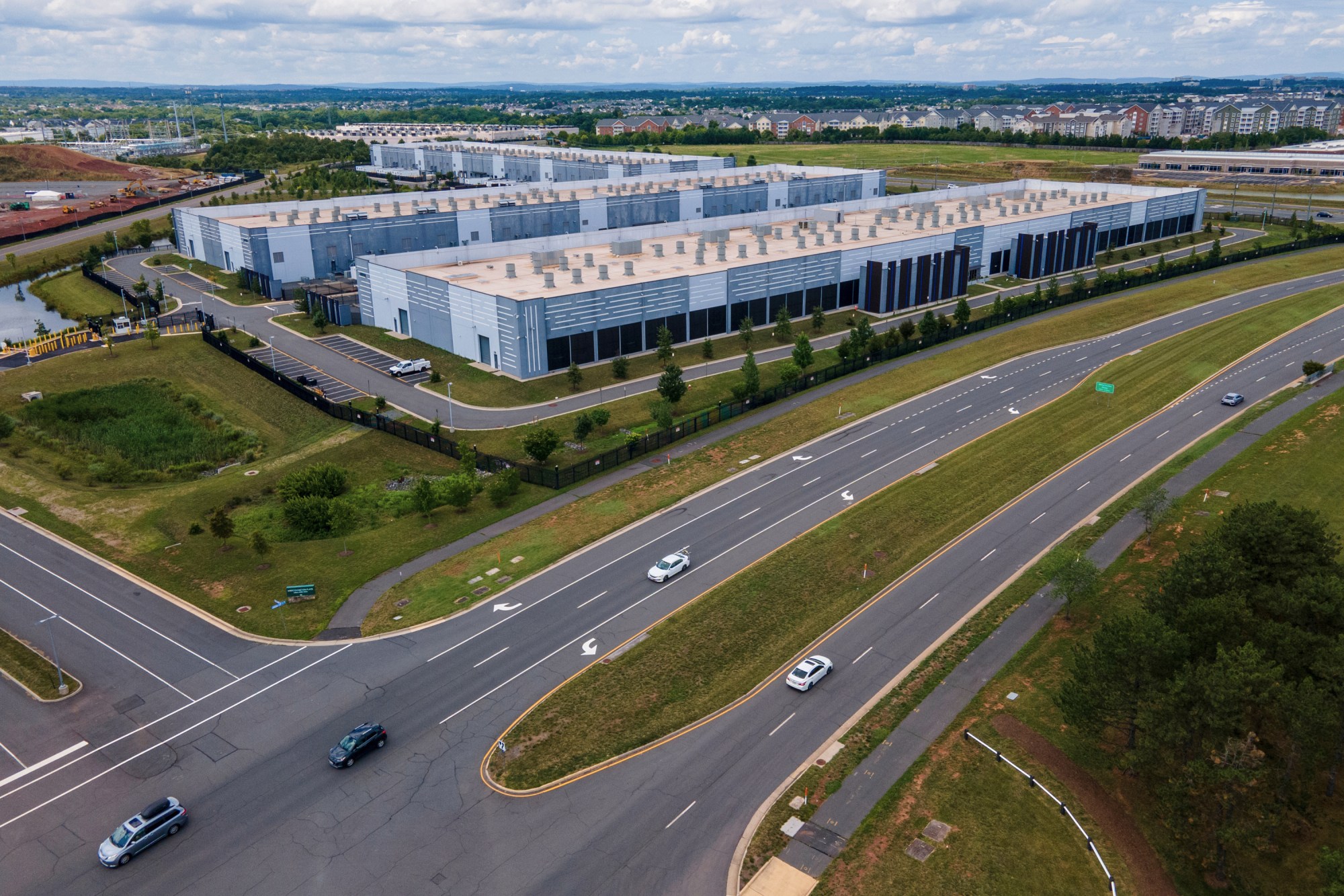 The Economic Impact of Digital Infrastructure Investment