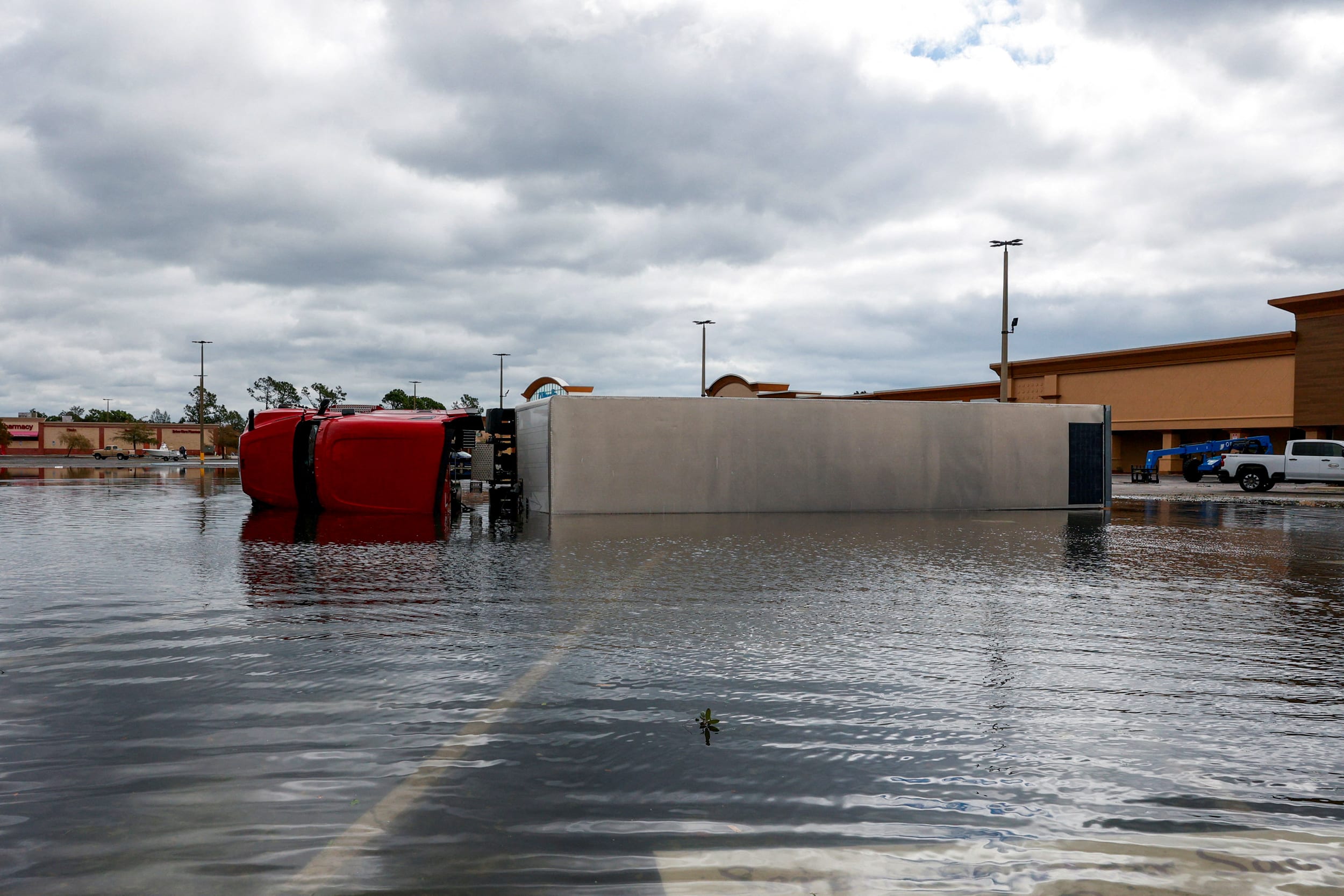 Hurricane Isaias Causes Widespread Damage and Power Outages