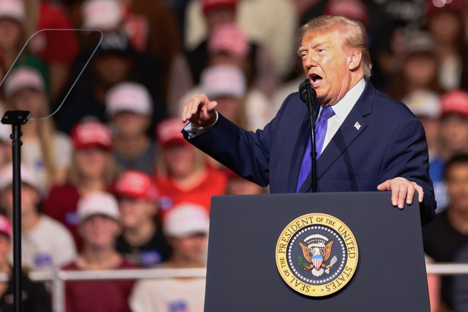 President Trump Cancels Kansas Rally as Polls Show Competitive Senate Race