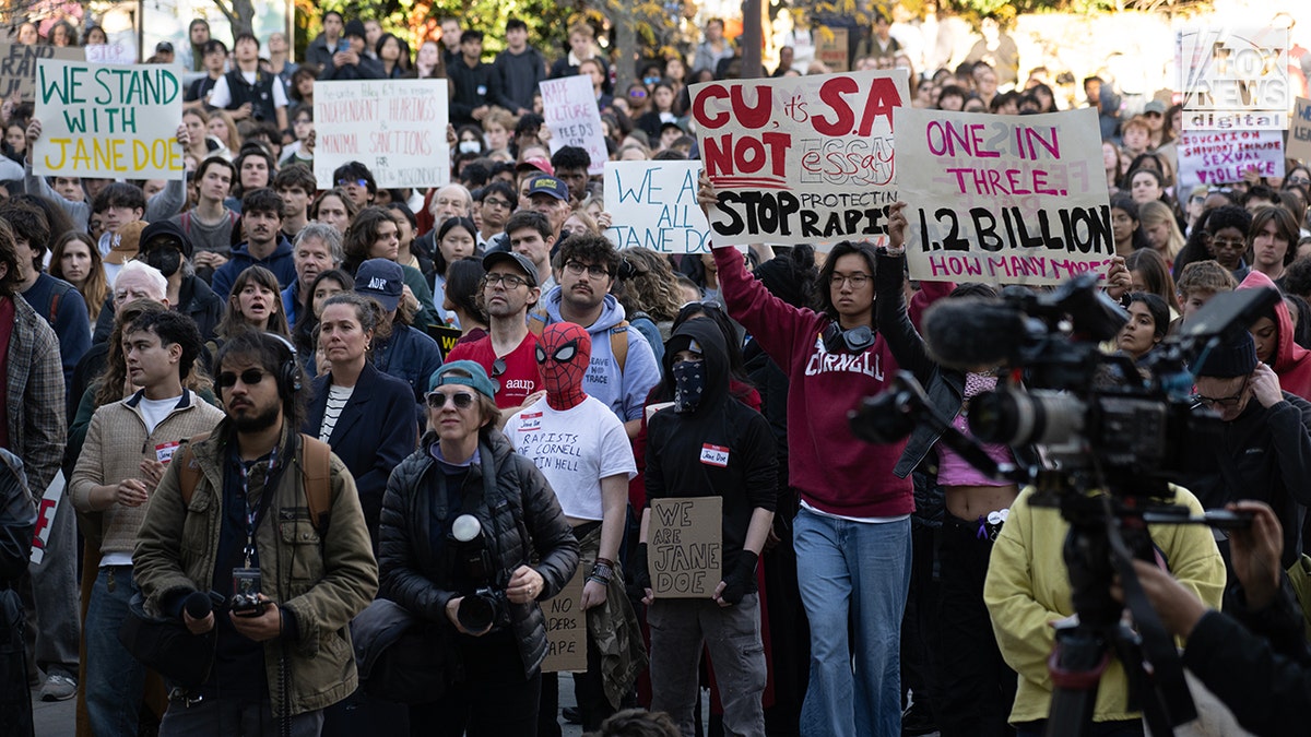 Cornell University’s Administration Faces No-Confidence Vote Amid Protests