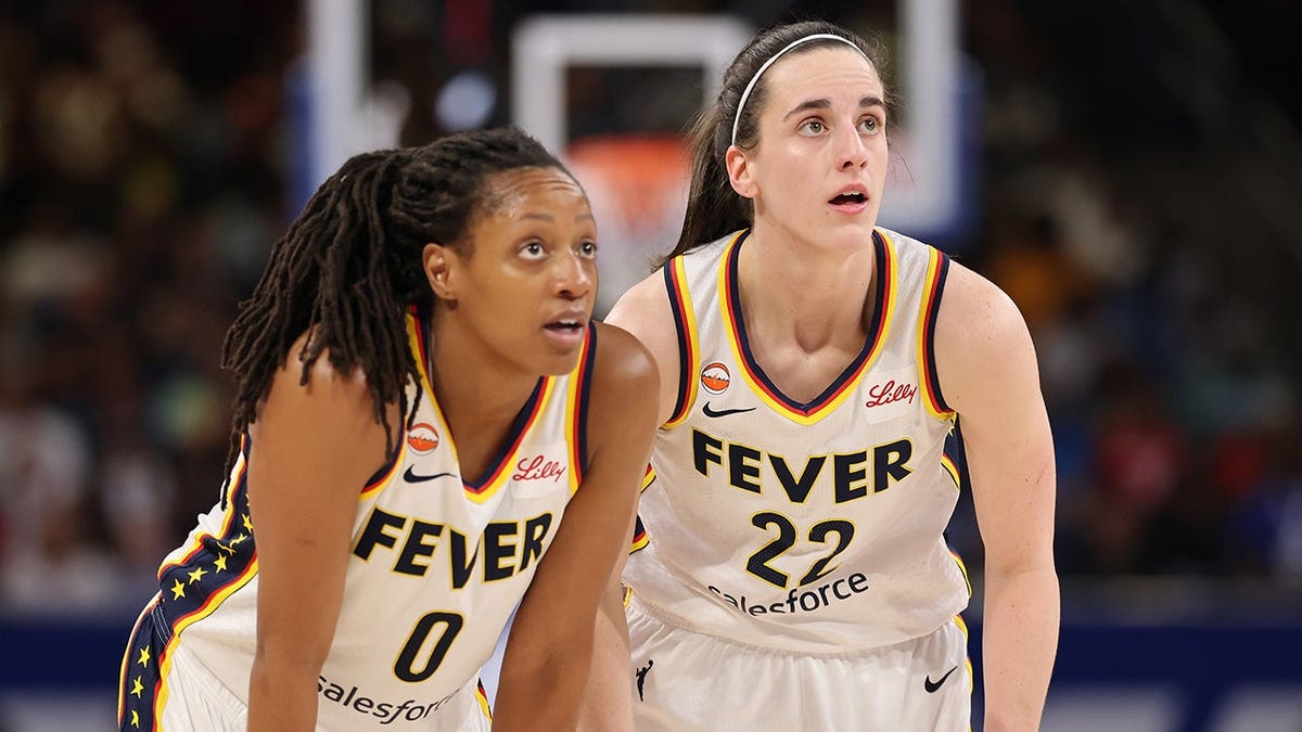 Kelsey Mitchell Discusses Playing Alongside Caitlin Clark