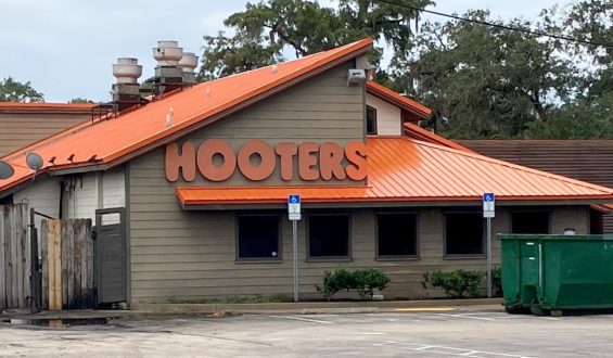 Hooters Closes Last Jacksonville Restaurant Amid Bankruptcy Restructuring