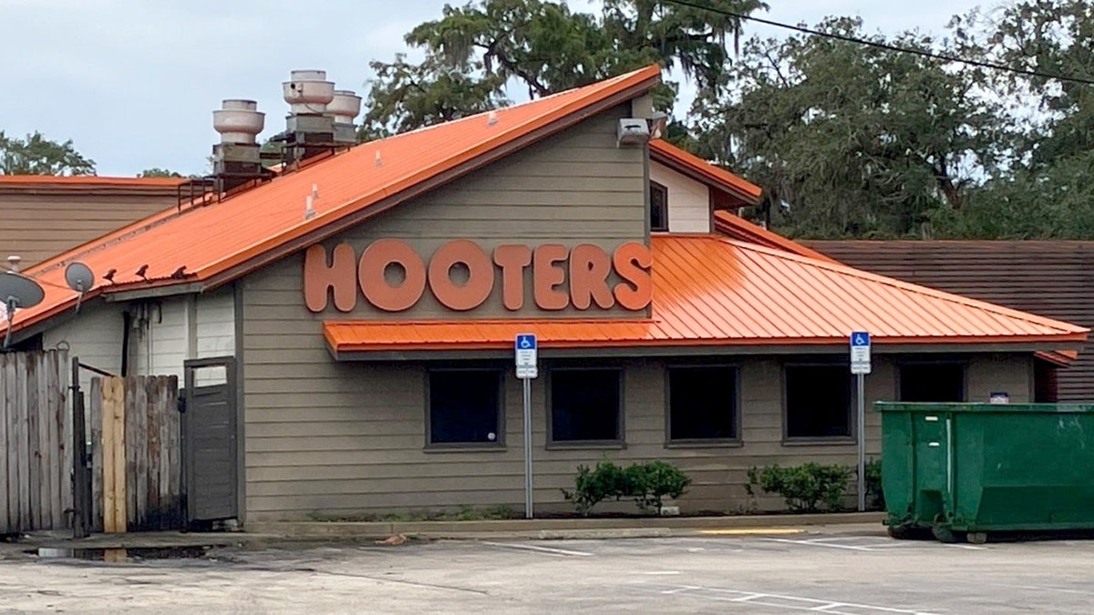 Hooters Closes Last Jacksonville Restaurant Amid Bankruptcy Restructuring