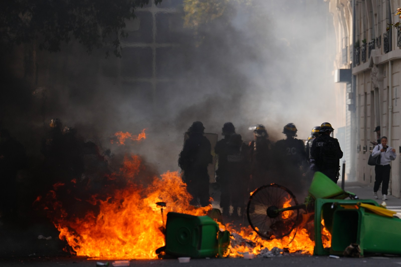 French Student Protests Escalate: Rising Violence Amid Calls for Educational Reform