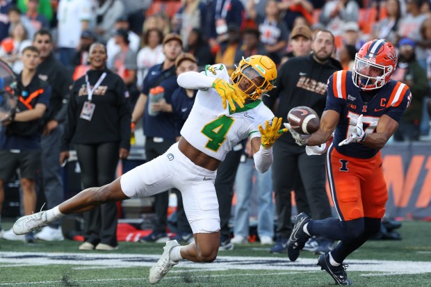 Illinois Defeats Oregon 21-10 in Champaign
