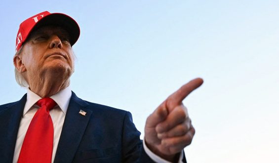 Trump to Speak with Putin Amid Health Alert Over Suspected Plague in Russia